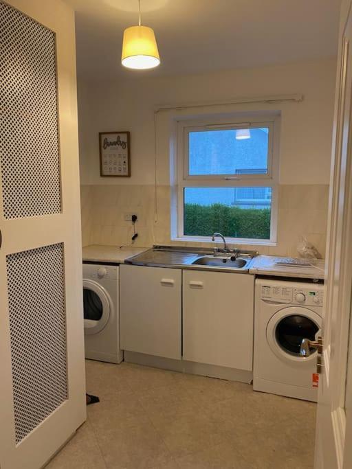 Villa The Townhouse Dungloe Esterno foto